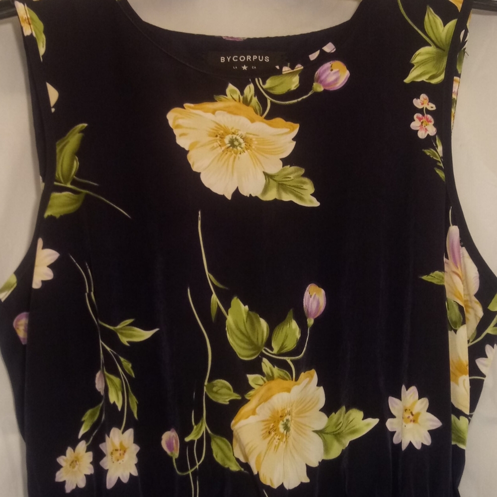 URBAN OUTFITTERS BYCORPUS FLORAL PRINT DRESS